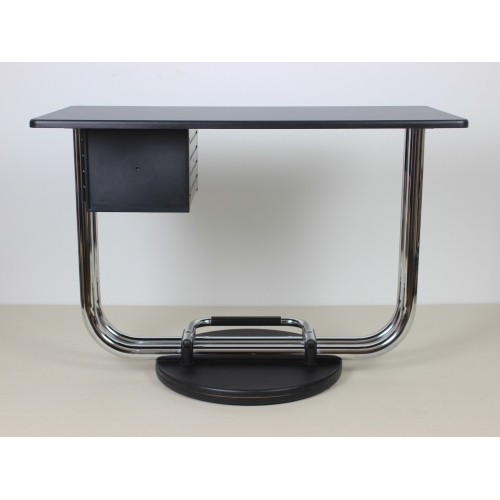 Obrotowe biurko proj. E. Sottsass,...