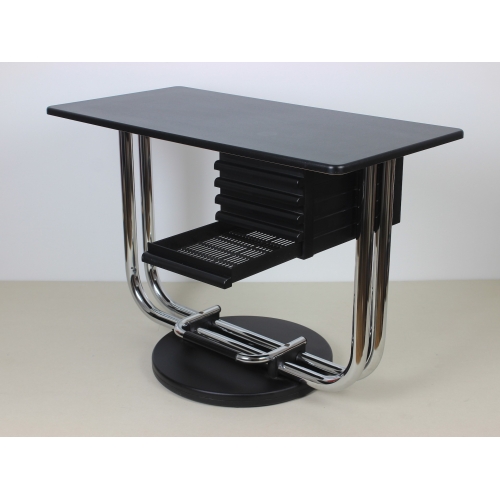 Obrotowe biurko proj. E. Sottsass,...