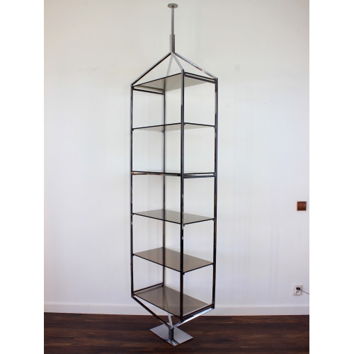 Chromowany regał ze szklanymi...