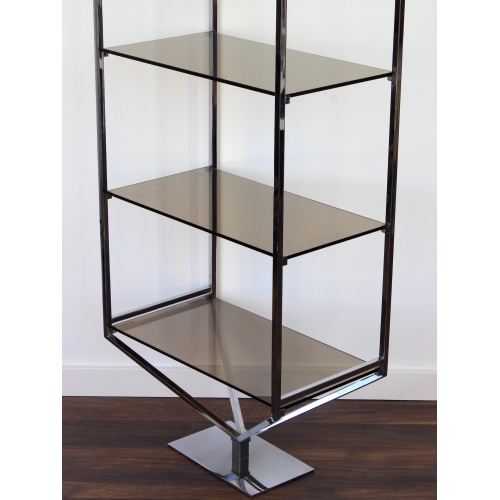 Chromowany regał ze szklanymi...