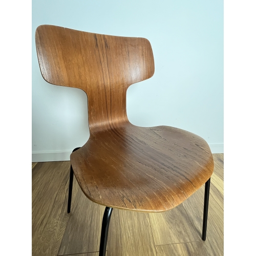 Zestaw czterech krzeseł, model 3103,...
