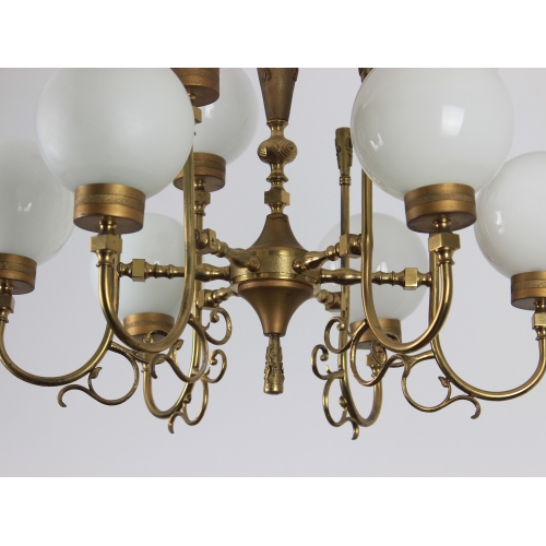 Mosiężny żyrandol ze szklanymi...