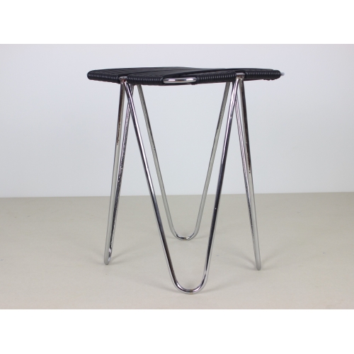 Kultowy taboret proj. W. Wołkowski,...