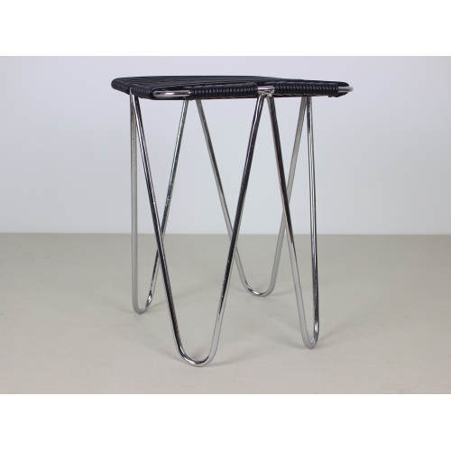 Kultowy taboret proj. W. Wołkowski,...