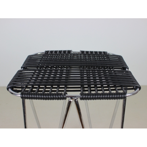 Kultowy taboret proj. W. Wołkowski,...