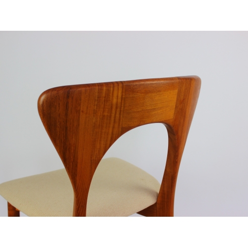 Para krzeseł tekowych proj. Niels...