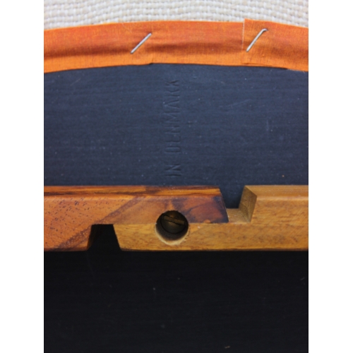 Para krzeseł tekowych proj. Niels...