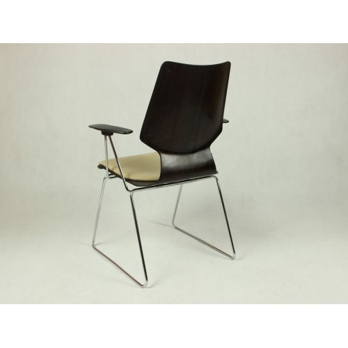 Komplet czterech krzeseł Pagholz...