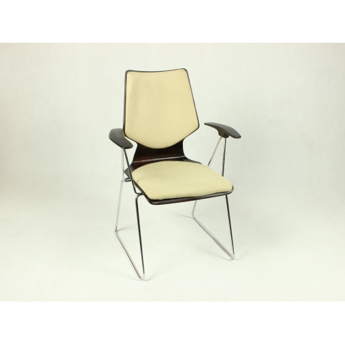 Komplet czterech krzeseł Pagholz...