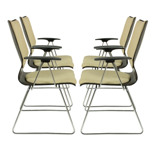 Komplet czterech krzeseł Pagholz...