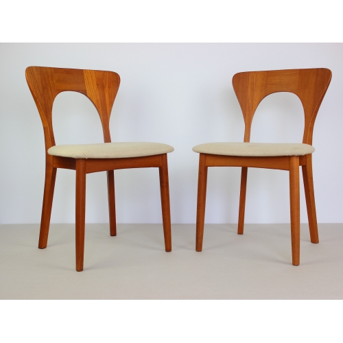 Para krzeseł tekowych proj. Niels...