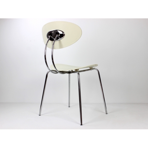 Komplet czterech krzeseł model Elyt,...