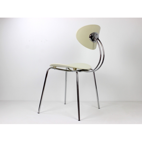 Komplet czterech krzeseł model Elyt,...