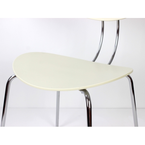 Komplet czterech krzeseł model Elyt,...