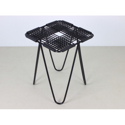 Kultowy taboret proj. W. Wołkowski,...