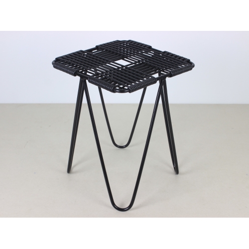 Kultowy taboret proj. W. Wołkowski,...