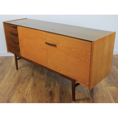 Komoda, proj. F. Mazulanik, UP...