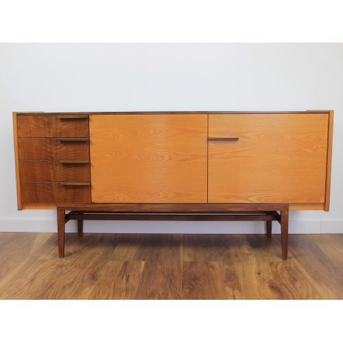 Komoda, proj. F. Mazulanik, UP...