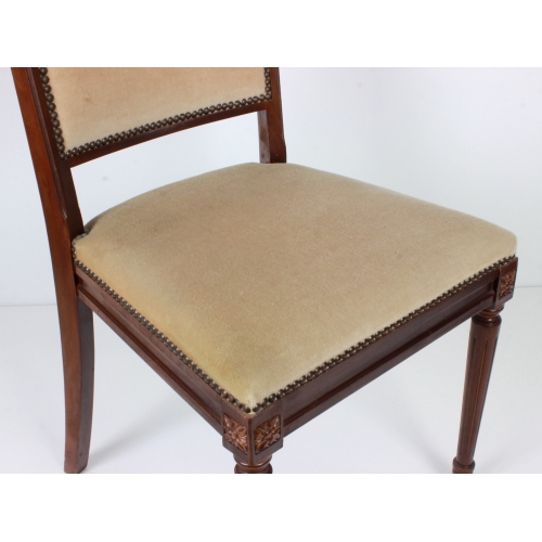 Para drewnianych krzeseł, lata 60.